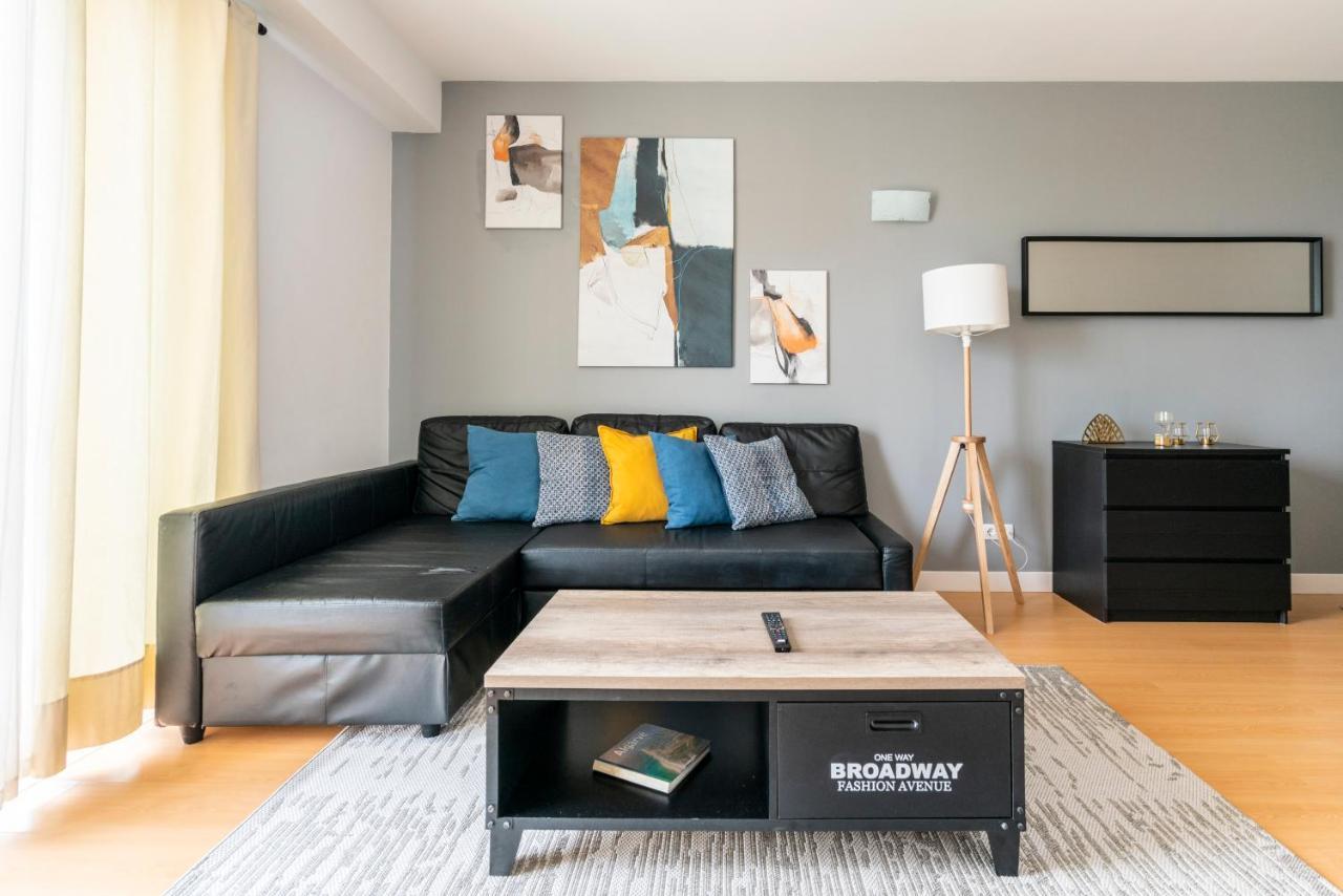 Bright & Spacious 2 Bed Flat 2 Bath W Garage In Lagos Marina Eksteriør bilde