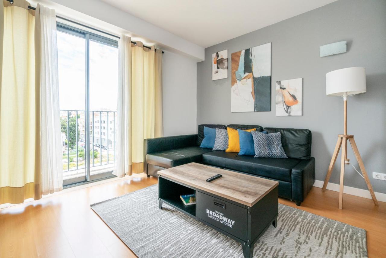 Bright & Spacious 2 Bed Flat 2 Bath W Garage In Lagos Marina Eksteriør bilde