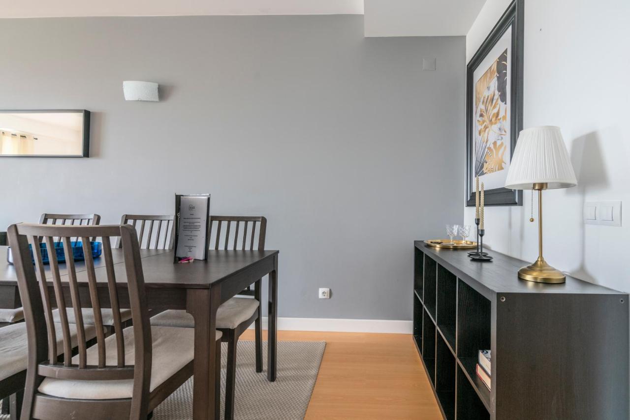 Bright & Spacious 2 Bed Flat 2 Bath W Garage In Lagos Marina Eksteriør bilde