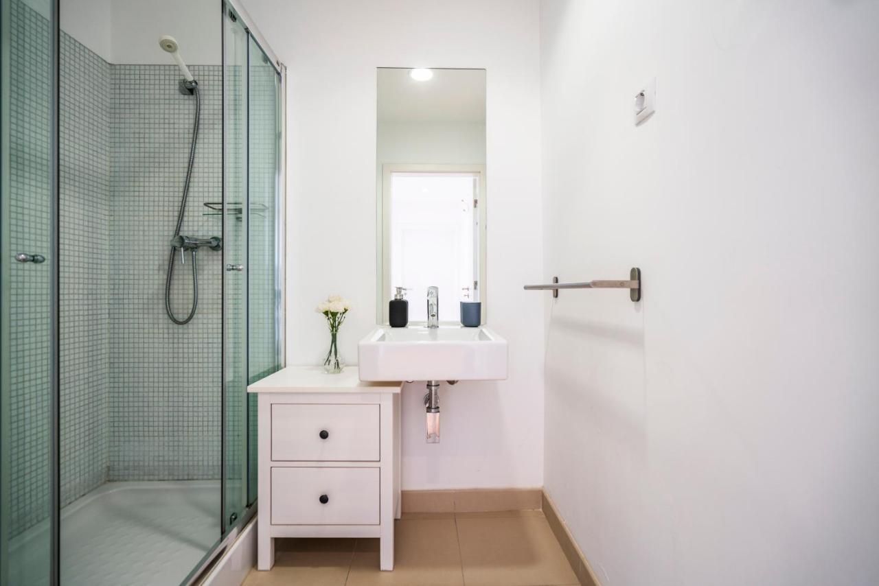 Bright & Spacious 2 Bed Flat 2 Bath W Garage In Lagos Marina Eksteriør bilde